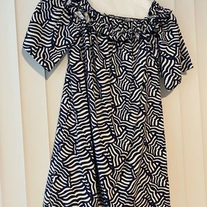 Vineyard vines off the shoulder dress